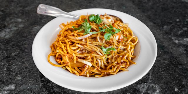 Vegetable Hakka Noodles