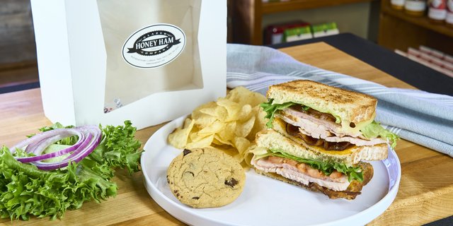 Club Boxed Lunch