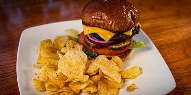 All-American Cheeseburger