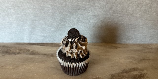 Cookies N Cream Cupcake