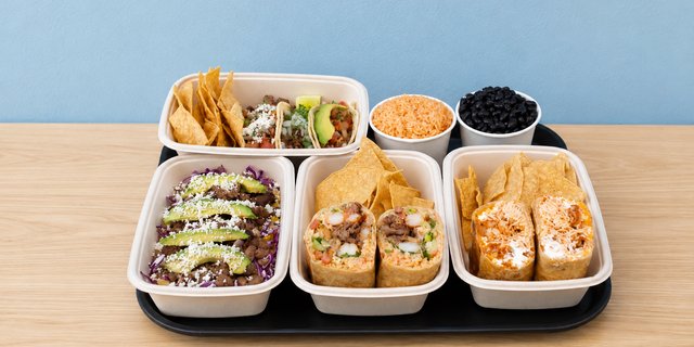 Mission Burrito w/ Pollo Box