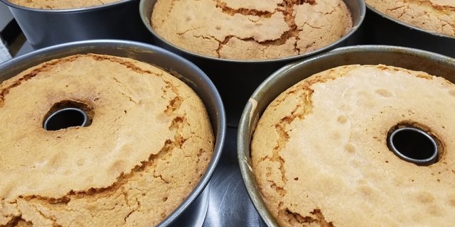 Emily's Original Round Pound Cake