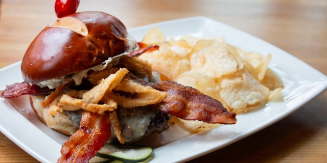 Hella-Peno Cream Cheese Burger
