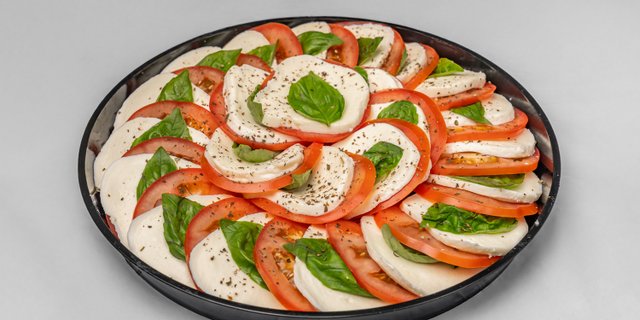Mozzarella Caprese Platter