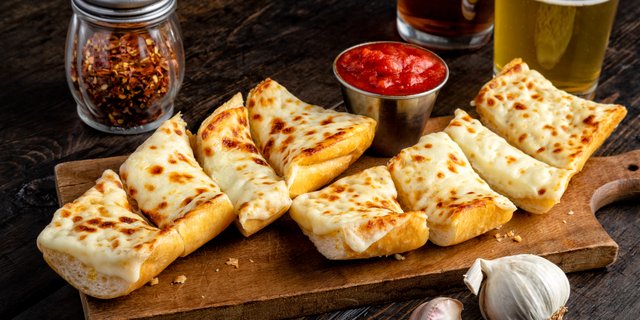 Cheesy Garlic Bread