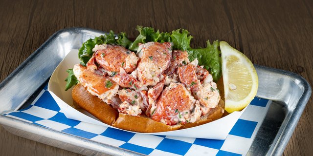 Classic Lobster Roll