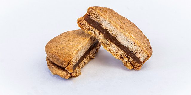 Walnut & Dulce de Leche Alfajores