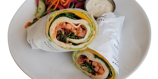 Cali Turkey Club Wrap