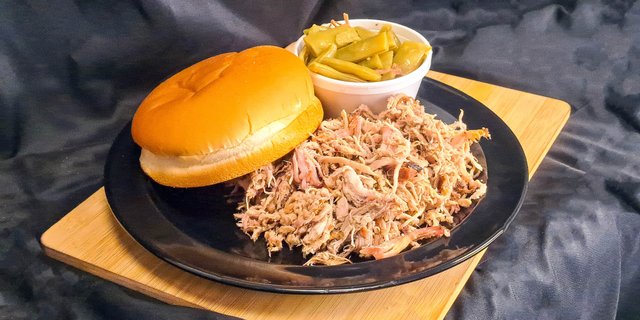 BBQ, 1 Side & Drinks Package