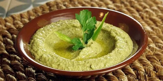 Cilantro-Jalapeño Hummus