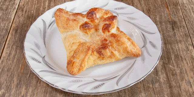 Guava & Cream Cheese Pastelitos