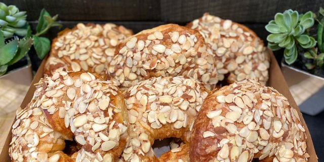 Almond Croissant Tray