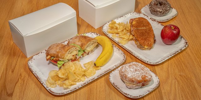 Grilled Chicken Sandwich Lunch Box