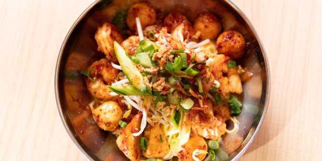 K-Pop Seafood Dry Ramen