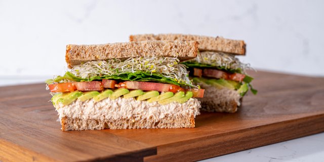 Tuna Avocado Sandwich
