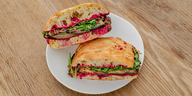 Seasonal Grilled Vegetable Sandwich