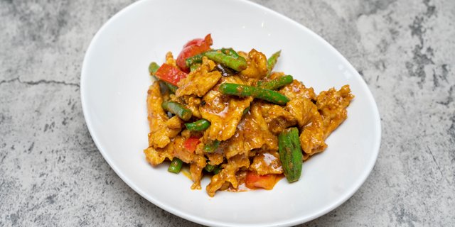Chef Special Dry Curry Chicken