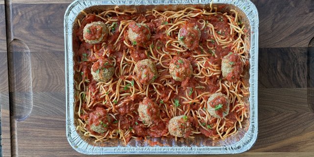 Spaghetti & Meatballs