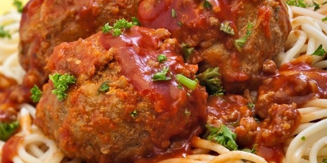Spaghetti w/ Meat Sauce