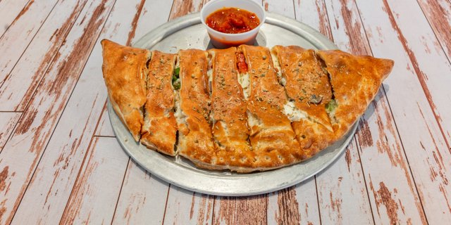 Supreme Calzone