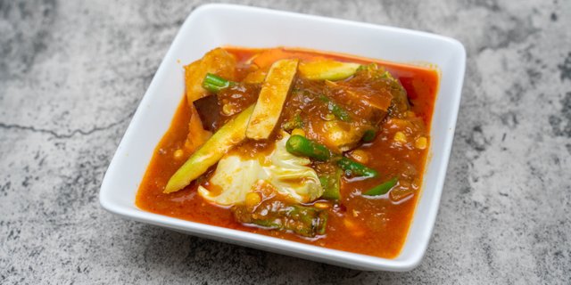 Burmese Mix Vegetables Curry