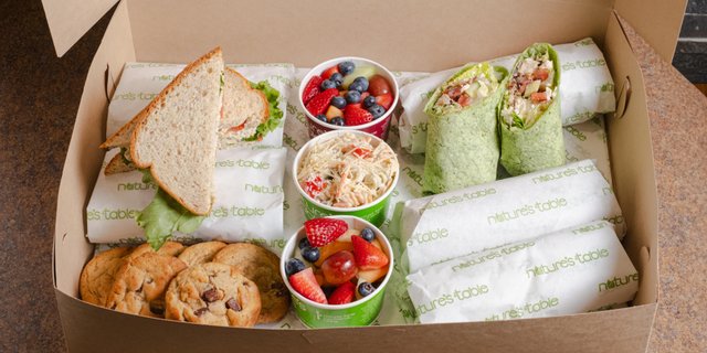 Sandwich/Wrap & Salad Package
