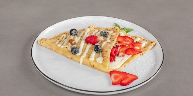Creamy Strawberry Crepe