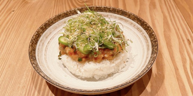 Spicy King Salmon Poke