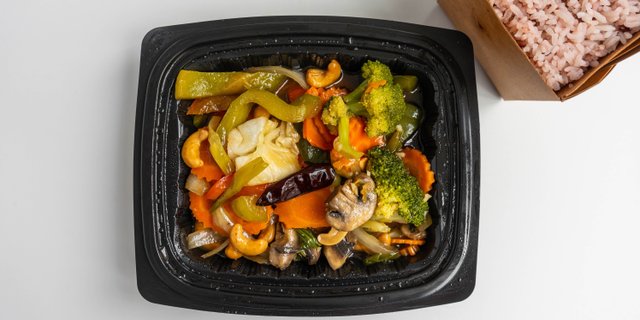 Cashew Stir-Fry Tray