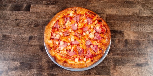 Hawaiian Pizza