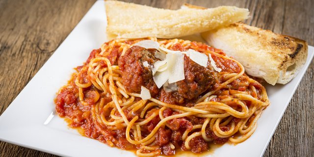 Spaghetti & Meatballs