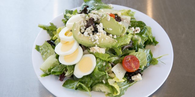 Group-Style Cobb Salad