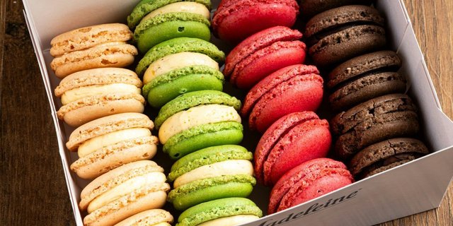 Macaron Medley