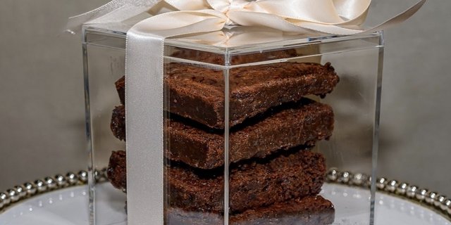 Szechuan Lavender Brownie
