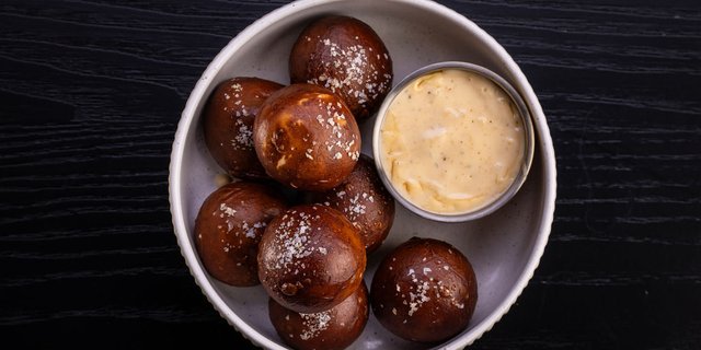 Soft Pretzel Bites