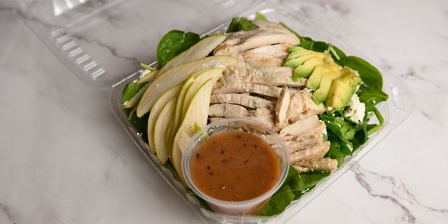 Pear & Spinach Bistro Salad