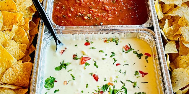 Chips & Queso
