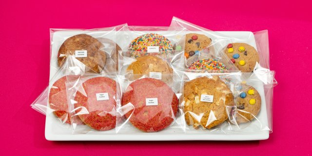 One Dozen Sugar Cookies