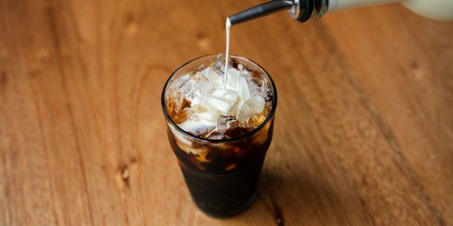 Ga-Fae Yen (Thai Milk Coffee)
