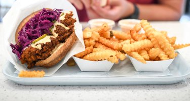 Pretty Bird Hot Chicken