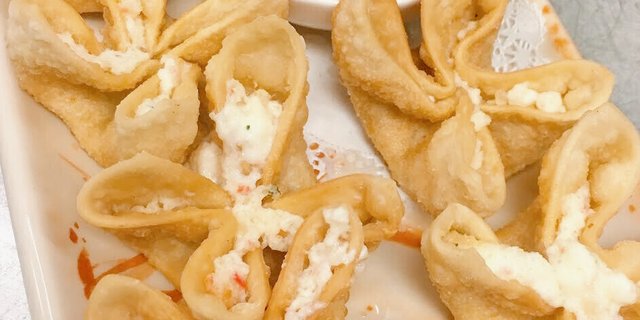 Crab Cheese Rangoon