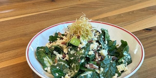 Spinach-Bacon Blue Salad