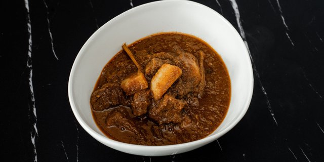 Burmese Beef Curry w/ Potatoes
