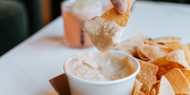 Large Chips & Queso