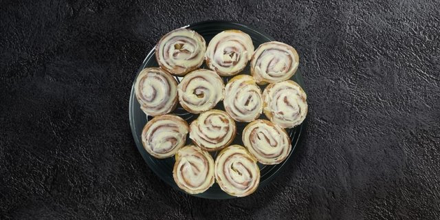 Mini Cinnamon Tray