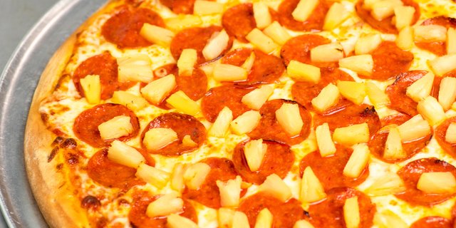 Hawaiian Pizza