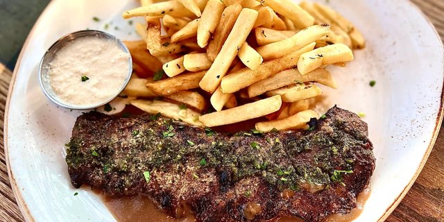 Steak & Fries