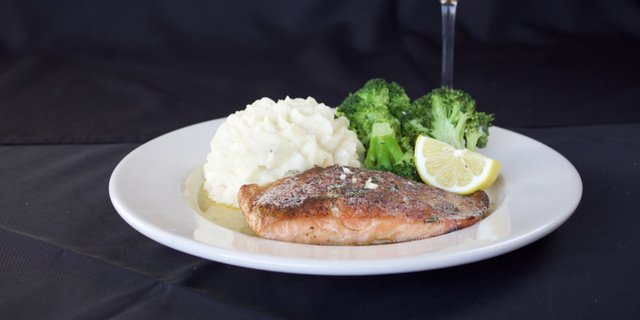 Grilled Salmon Filet