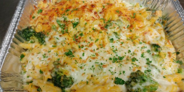 Baked Chicken & Broccoli Penne Tray