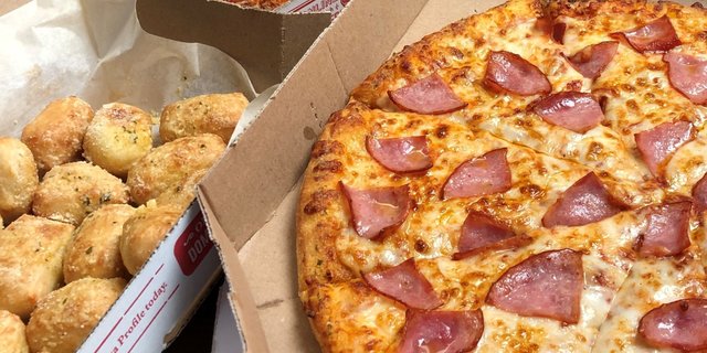 Pizza, Bread & Drinks - 2 Slice Per Person